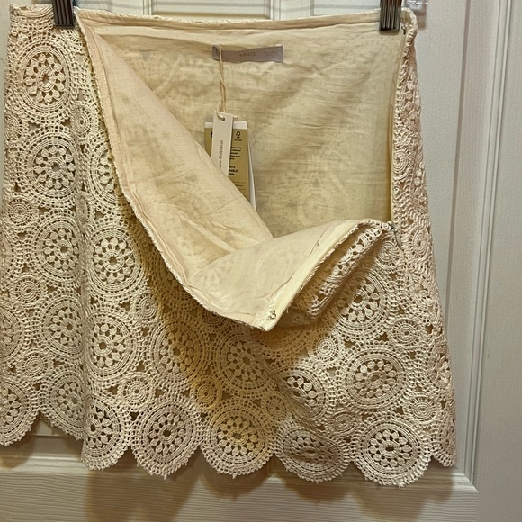 MNG Mango Cream Crochet Mini Skirt - Picture 4 of 5